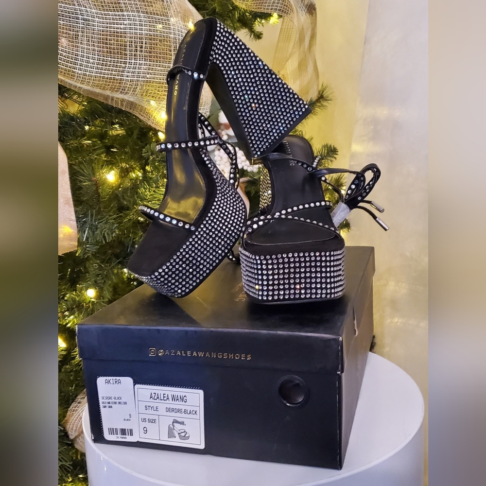Rhinestone platform heels size 9 black